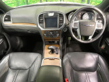 300 C ラグジュアリー 