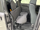 ■2列目シートです。十分な広さが確保されています