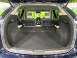 【パワーバックドア】スマートキーや運転席のボタンを押すだけでリアゲートが自動で開閉します!荷物を持っている時や、高い位置にあるバックドアを閉める際に便利な機能です♪