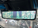 【デジタルインナーミラー】後席の大きな荷物や同乗者で後方が確認しづらい時でも安心!カメラが撮影した車両後方の映像をルームミラー内に表示。クリアな視界で状況の確認が可能です!