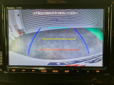 【バックモニター】ガイドライン表示機能付きバックカメラ装着車です。バックでの駐車時など後方の安全確認ができて安心安全です♪