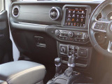 ◆LIBERALAは、輸入車選びの新たなスタイルを提案するインポート・セレクト・ブランドです。オーナー様となる方がクルマから直接感じる感性を第一にした、最良の一台との出会いをコーディネートいたします。