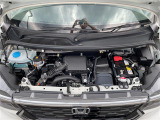 エンジンルームの画像です。店舗にて現車の確認もいただけますので、お電話で在庫のご確認の上是非ご来店くださいませ!!!ワクワクするクルマ選びをご提案します!