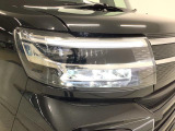 【LEDヘッドライト】明るい光が瞬時に立ち上がり、必要な場所を均一に照らします。寿命も長く省エネで、スタイリッシュなデザインは現代の主流です♪