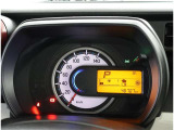 とっても見やすいメーターです。夜間時はラグジュアリーな気分にさせてくれる照明が魅力ですので、夜のドライブも楽しみになりますよ♪