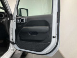 運転席ドアパネルです。