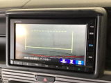 【バックモニター】駐車には欠かせないバックカメラを装備!カラーで後方をモニタリング。安全でゆとりのある駐車をサポートします。