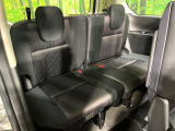 3列目シートはもちろん状態良好☆大人でもゆったりと座って頂けますので、大人数でのお出かけもラクラクです♪ご家族で、気の知れた仲間で、ドライブに行くのが楽しみですね♪