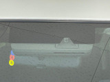 【トヨタセーフティセンス】走行中に前方の車両等を認識し、衝突しそうな時は警報とブレーキで衝突回避と被害軽減をアシスト。より安全にドライブをお楽しみいただけます。