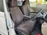 使用感のないきれいな運転席シートです!
