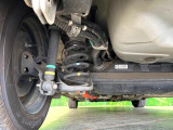 お車を安心してお乗りいただく為には、足回りの定期点検が欠かせません。サービスサポート(有償保証)では無料点検もご提供しており、安心のカーライフをお過ごしいただけるサポート体制が整っています。