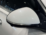 納車前整備は、検査ライン等の施設が充実した当店3階の指定工場で入念に行います。メルセデス・ベンツの定める厳しい基準をクリアしたお車のみをご案内させて頂きます。