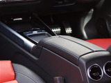 GLB GLB200d 4マチック AMGライン 4WD 本革シート