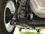 お車を安心してお乗りいただく為には、足回りの定期点検が欠かせません。サービスサポート(有償保証)では無料点検もご提供しており、安心のカーライフをお過ごしいただけるサポート体制が整っています。