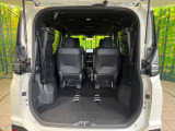 普段のお買い物や通勤、送迎等に十分な荷室スペースを確保しております。セカンドシートを倒すと、大きな荷物の積載も可能です♪