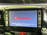 【純正ナビ】人気の純正ナビを装備しております。ナビの使いやすさはもちろん、オーディオ機能も充実!キャンプや旅行はもちろん、通勤や買い物など普段のドライブも楽しくなるはず♪