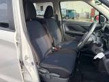 キッズスペースもございます♪お子様連れの方もごゆっくりとお車を見ていただけます☆