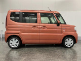 後席両側電動スライドドア☆開け閉めの際に隣の車や壁にぶつける心配もありません。