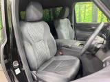 運転席シート廻りは使用感も少なく、良好な状態となっています。丁寧に使われていたことがよくわかりますね。