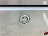 【後退時ブレーキサポート】リヤバンパーにはセンサーが付いており、後方の障害物を検知してくれます!
