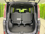 普段のお買い物や通勤、送迎等に十分な荷室スペースを確保しております。セカンドシートを倒すと、大きな荷物の積載も可能です♪