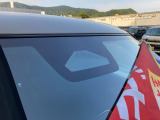【衝突被害軽減ブレーキ】前方の車両や歩行者を検知し、ブザー音や表示によって警告!衝突の可能性が高まるとブレーキ踏力をアシストしてくれますが、あくまでもサポートですので運転手の判断・操作が大事です☆