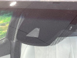 【トヨタセーフティセンス】走行中に前方の車両等を認識し、衝突しそうな時は警報とブレーキで衝突回避と被害軽減をアシスト。より安全にドライブをお楽しみいただけます。