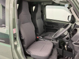 【フロントシート】さまざまな体格の方が快適に運転ができるよう配慮したシートになっております。