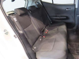 ゆとりある広々とした車内空間は、ドライブを始め買い物やレジャーなど、幅広く活躍します。一人でもみんなとでもお出かけを楽しみましょう!