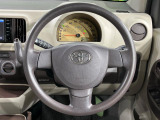 インテリアに合わせたデザインのステアリングは、運転される方のことも考え、運転しやすい形状、大きさです。是非一度、実際に触ってお確かめください。