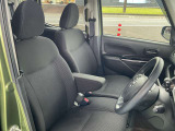 運転席・助手席の方が座るシートです。実際お座りいただくのが、分かりやすいと思います。お気軽にご来店ください