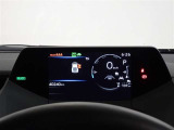 視点移動が少ないセンターメーター、ロングドライブも疲れません。