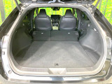 普段のお買い物や通勤、送迎等に十分な荷室スペースを確保しております。セカンドシートを倒すと、大きな荷物の積載も可能です♪
