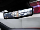【デジタルインナーミラー】車両後方カメラの映像をインナーミラー内のディスプレイに表示。視界を遮るものがない映像で、後方の安全確認がより快適になります。一度お店でご確認して下さい!!