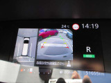 全方位モニター付きで駐車時も安心