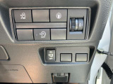 ボタン類です☆運転席からボタン1つで助手席側スライドドアを開けることが出来ます♪