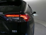 LEDテールライトです。省電力、高輝度のLEDは明るく照らすので夜間運転時の視認性を高めます。スタイリッシュな見た目で細かいところもこだわりたいあなたに!