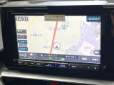 【純正ナビ】人気の純正ナビを装備しております。ナビの使いやすさはもちろん、オーディオ機能も充実!キャンプや旅行はもちろん、通勤や買い物など普段のドライブも楽しくなるはず♪