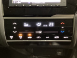 オートエアコンがついてますので、お好みの温度をセットするだけで風の強さや風量を自動で調整します。スイッチも簡単操作で快適に過ごせます。