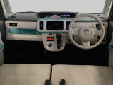 【インパネ】運転のしやすさを最優先に設計された見晴らしの良いフロントビュー。車両間隔が掴みやすく狭い道でも安心♪「安全」と「品質」を最優先に、安心してお乗りいただけるクルマを提供いたします。