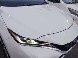ボンネットの画像です。車両状態など手軽にご確認いただけるオンライン相談もございます!ぜひご利用くださいませ♪