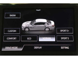 雪道発進時の強い味方「SNOW」への切替えが可能です。ECO・NORMAL・SPORT・COMFORT・自分好みの設定ができるCUSTOMなど、気分や走行状況に合わせてドライブモードが選べます。