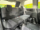 3列目シートはもちろん状態良好☆大人でもゆったりと座って頂けますので、大人数でのお出かけもラクラクです♪ご家族で、気の知れた仲間で、ドライブに行くのが楽しみですね♪