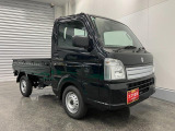 運転席のシートは140mmのシートスライドが可能。体格に合わせて最適な運転姿勢がとれます。