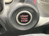 【プッシュ式エンジン】プッシュ式エンジンスタートでブレーキを踏んでボタンを押すだけでエンジン始動がスムーズ!!鍵をカバンに入れているだけでエンジンの始動が可能★とても便利な機能です