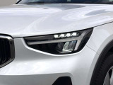 北欧流のラグジュアリーを体現したXC40。伝統的なスカンジナビアン・デザインを継承しながら、躍動感にあふれ優雅な雰囲気を身にまとう、新しい潮流を具現化したスタイリングです。