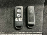 スマートキーです!ドアの施錠・解錠・エンジンの始動がスムーズで大変便利です!