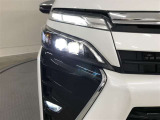 LEDヘッドライトです。デザイン性がよくとても明るいので、夜間の走行や悪天候でも安心です。しかも長寿命!