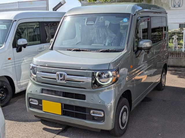 N-VAN ファン 4WD 