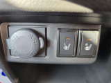 運転席・助手席にはシートヒーターが標準装備されてます!貴方のお尻を温かく包み込んでくれます!